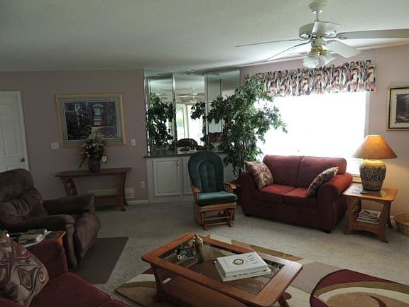 4th image of 406 Whitestone Dr