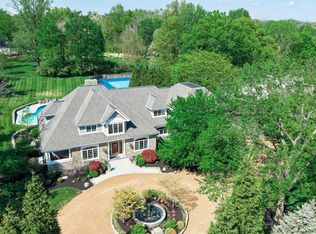 7710 Indian Hill Rd, Cincinnati, OH 45243