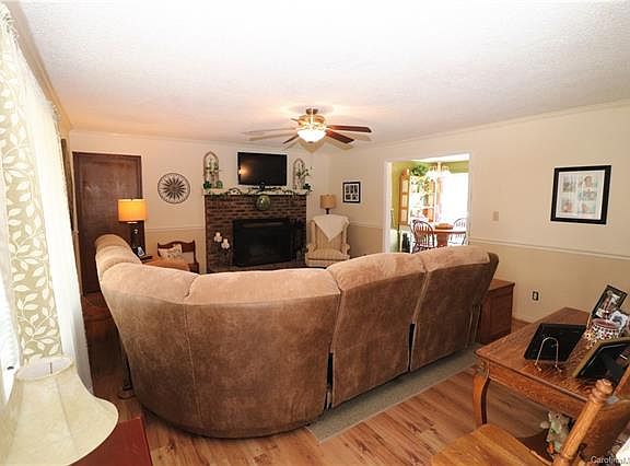 5th image of 4529 Merrywood Ln