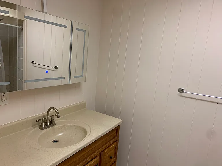 106 N Main St — Photo 6