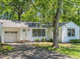 3 Smithfield Rd, Whippany, NJ 07981