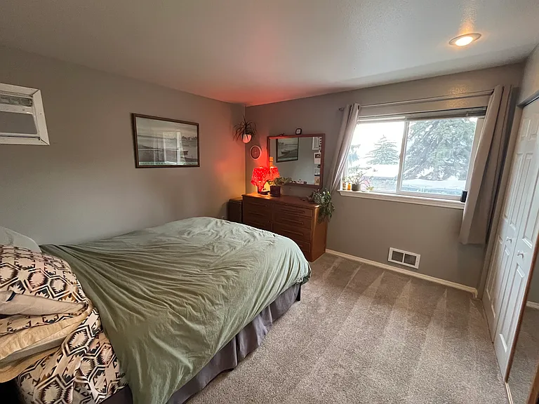 2035 Lakeshore Dr — Photo 9
