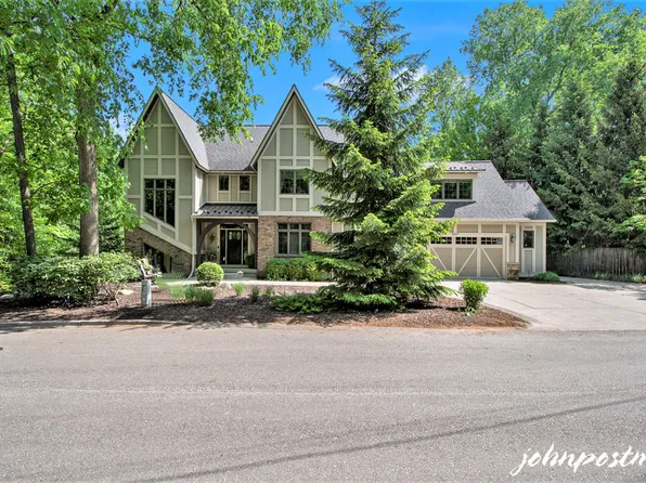 2857 Pioneer Club Rd SE, East Grand Rapids, MI 49506