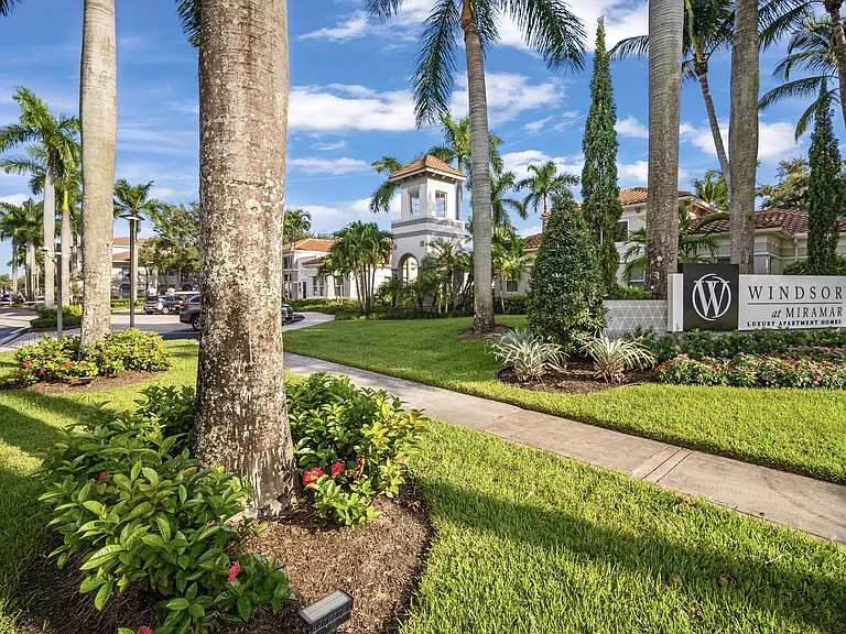 Windsor at Miramar — Photo 33