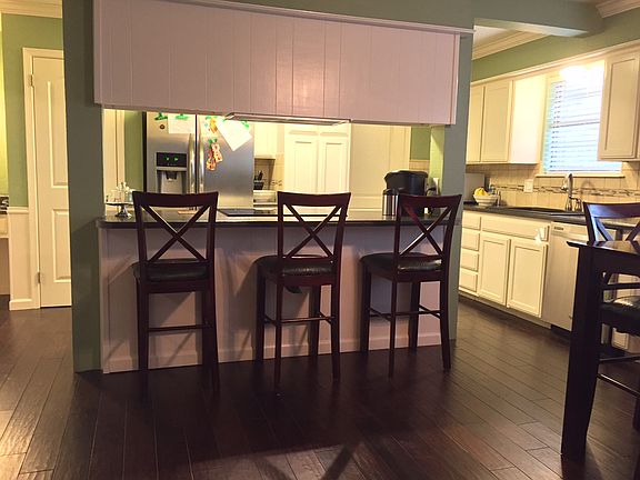 4th image of 7607 Cervin Dr