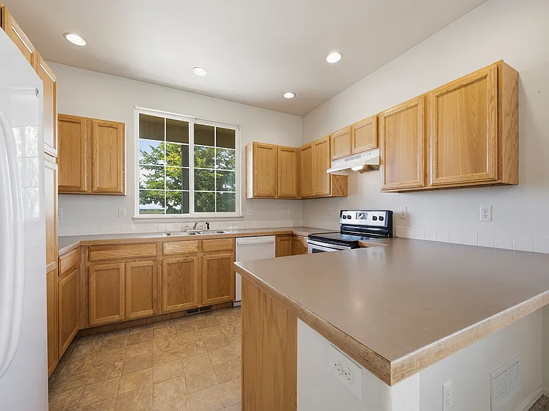 527 Stoney Brook Rd — Photo 5