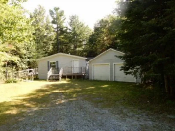65 Madeline Dr, Brunswick, ME 04011