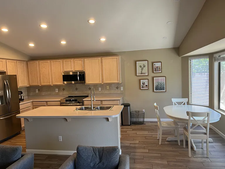 1181 W Goldfinch Way — Photo 9