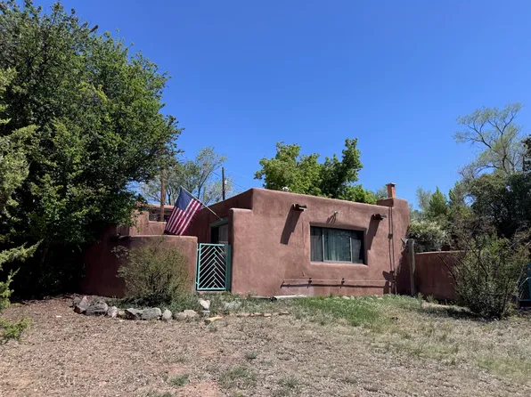 409 Sunset St, Santa Fe, NM 87501