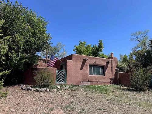 409 Sunset St Photo 1