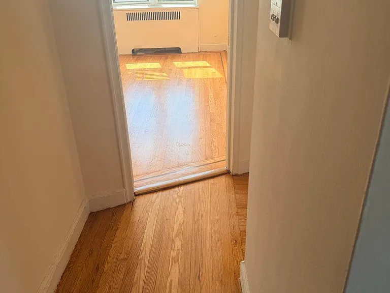 95 W 195th St #6B — Photo 18