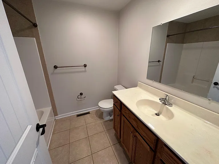 609 Edith St — Photo 16