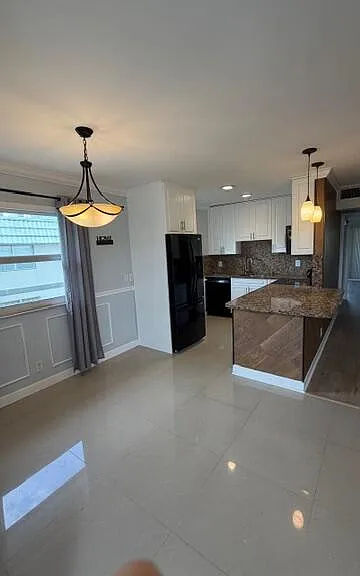 276 Monaco Way #F — Photo 3