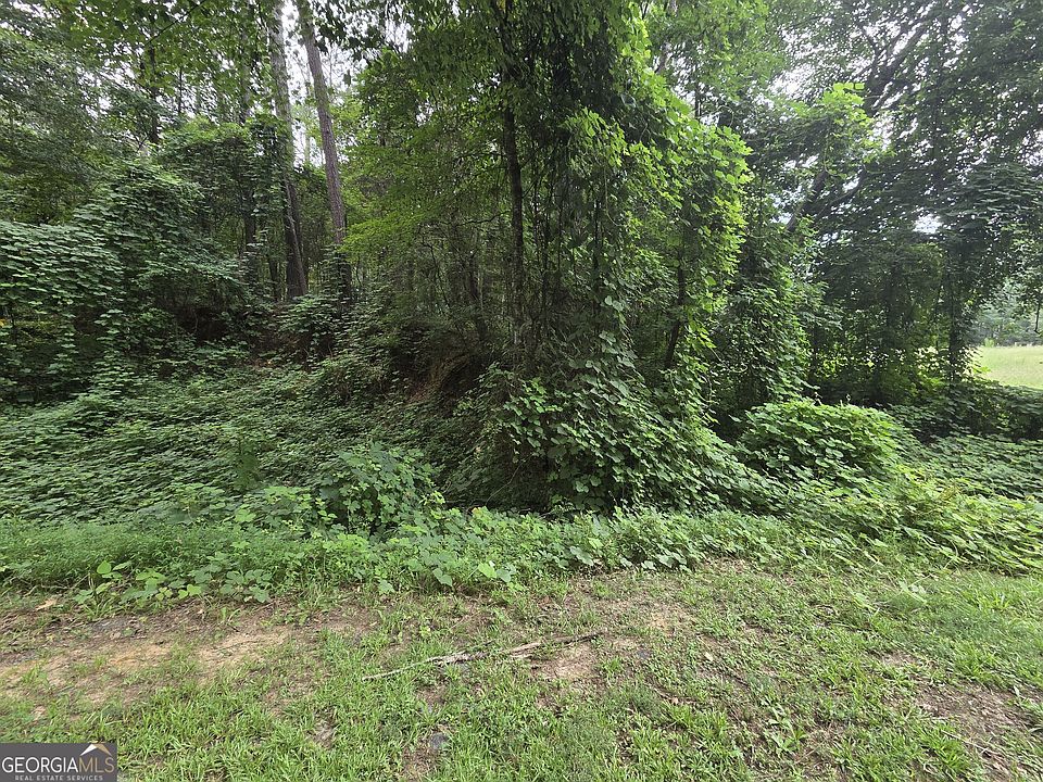 2nd image of 690 Northlake Cir