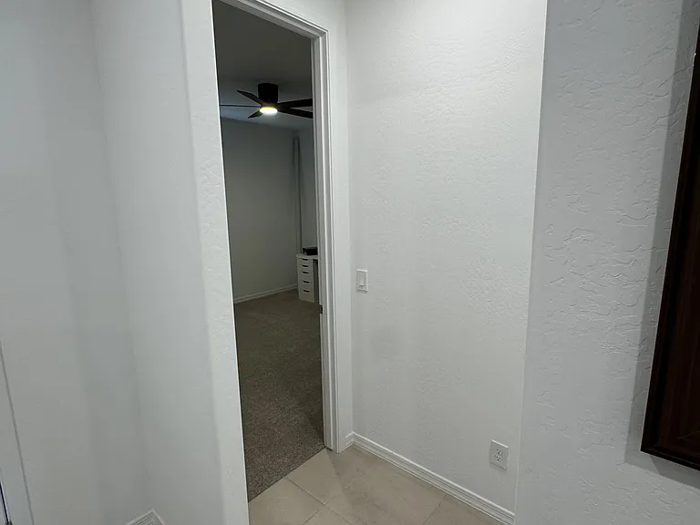 643 W Riparian Dr — Photo 7