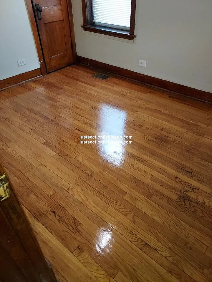 2 bed, 1.0 bath, $1,750 — Photo 4