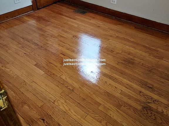 4th image of 1001 N Lamon Ave #2