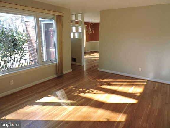 4th image of 6634 Kirkley Ave