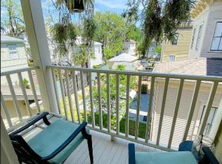 214 E 32nd St #C, Savannah, GA 31401