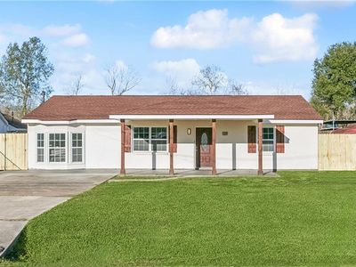 370 Barton Ave, Luling, LA, 70070