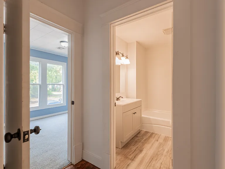 2162 W Lowry St — Photo 13