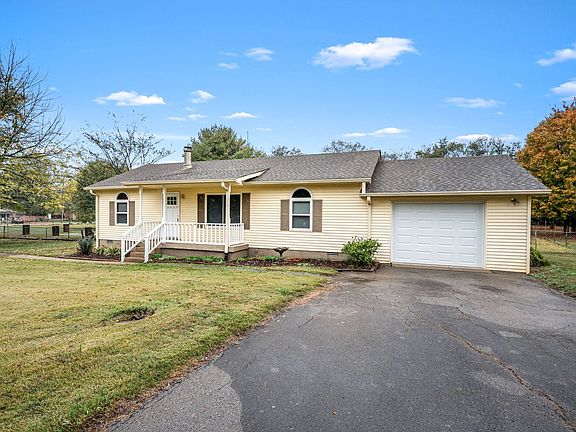 2nd image of 103 Rosswood Dr
