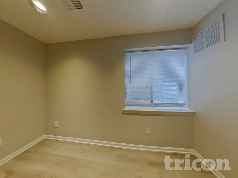 9516 Sherrelwood Ln — Photo 21