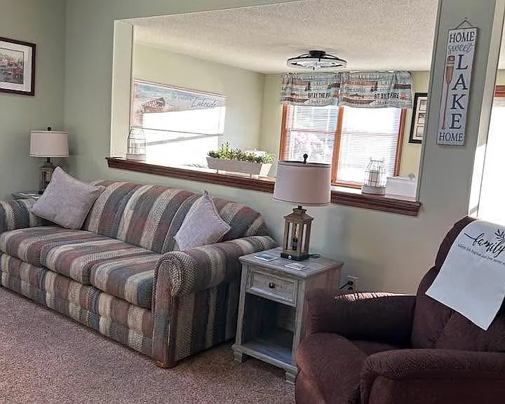 Arrowhead Ln — Photo 3