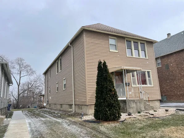 12803 Gregory St, Blue Island, IL 60406