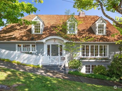 2304 E Newton Street, Seattle, WA, 98112