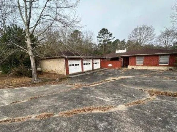 905 E Court St, Newton, TX 75966