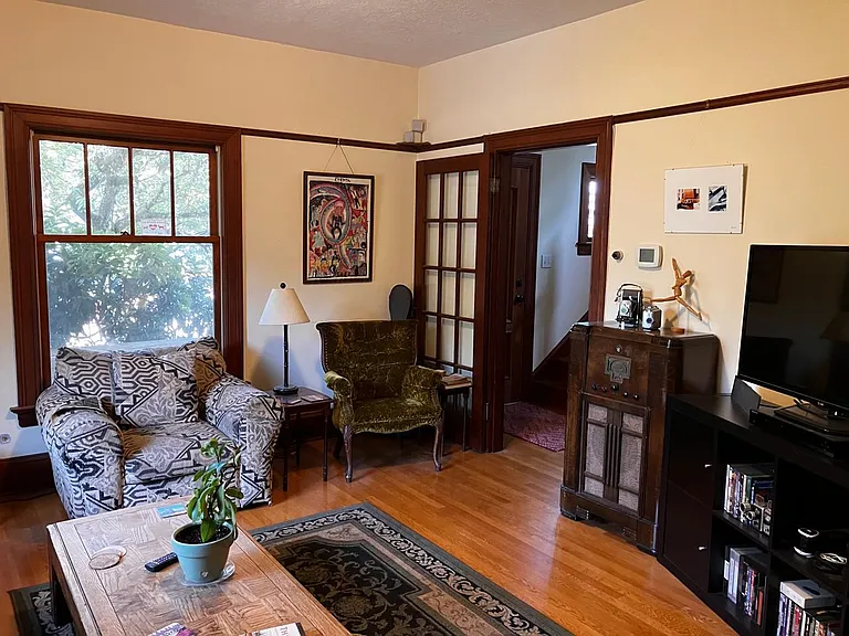 3706 SE Yamhill St — Photo 5