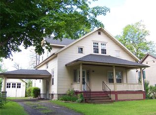 70 Seneca Ave, Oneida, NY 13421