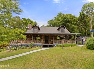 1563 Oren White Rd, Lenoir City, TN 37771