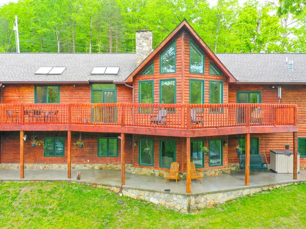1117 Cliffs Edge Rd, East Bernstadt, KY 40729
