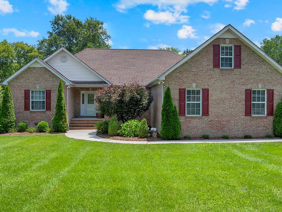 1st image of 621 Big Oak Dr