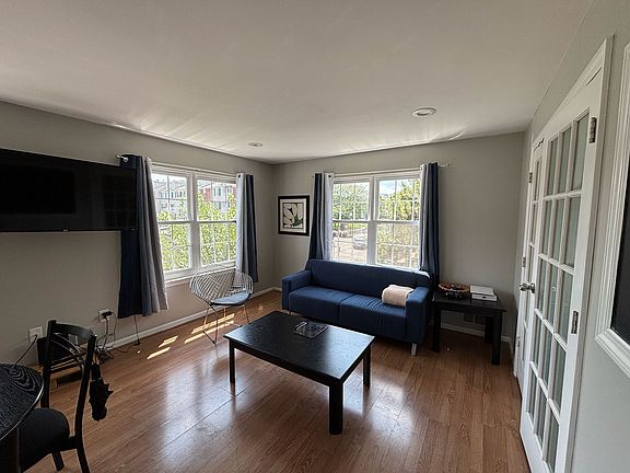 5th image of 35 Rutgers Dr #2