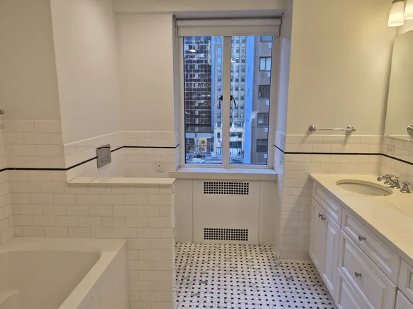 41 West 58th Street image 16 of 19