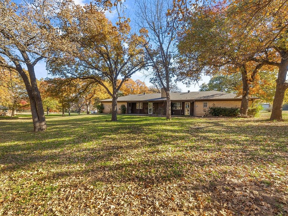 1st image of 304 Trailwood Dr