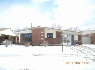 9681 Buckingham Ave, Allen Park, MI 48101