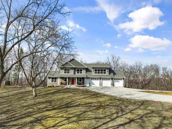 350 S Park Rd, Tiffin, IA 52340