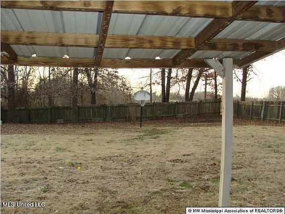 2nd image of 5671 Ingleside Dr