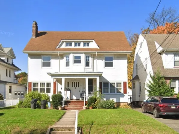 60 Hillside Rd, Elizabeth City, NJ 07208