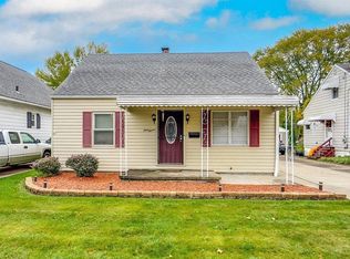 911 Damon St, Akron, OH 44310