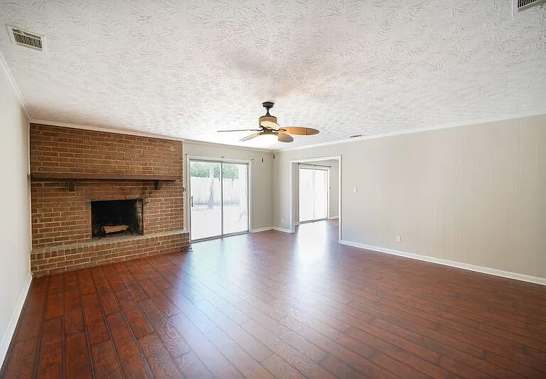 11 Brandy Ln — Photo 5