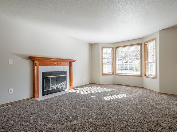 4th image of 2906 NE 166th Pl