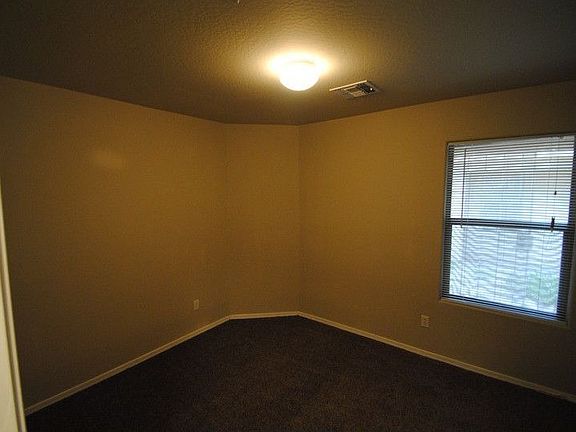5th image of 2459 E Meadow Mist Ln