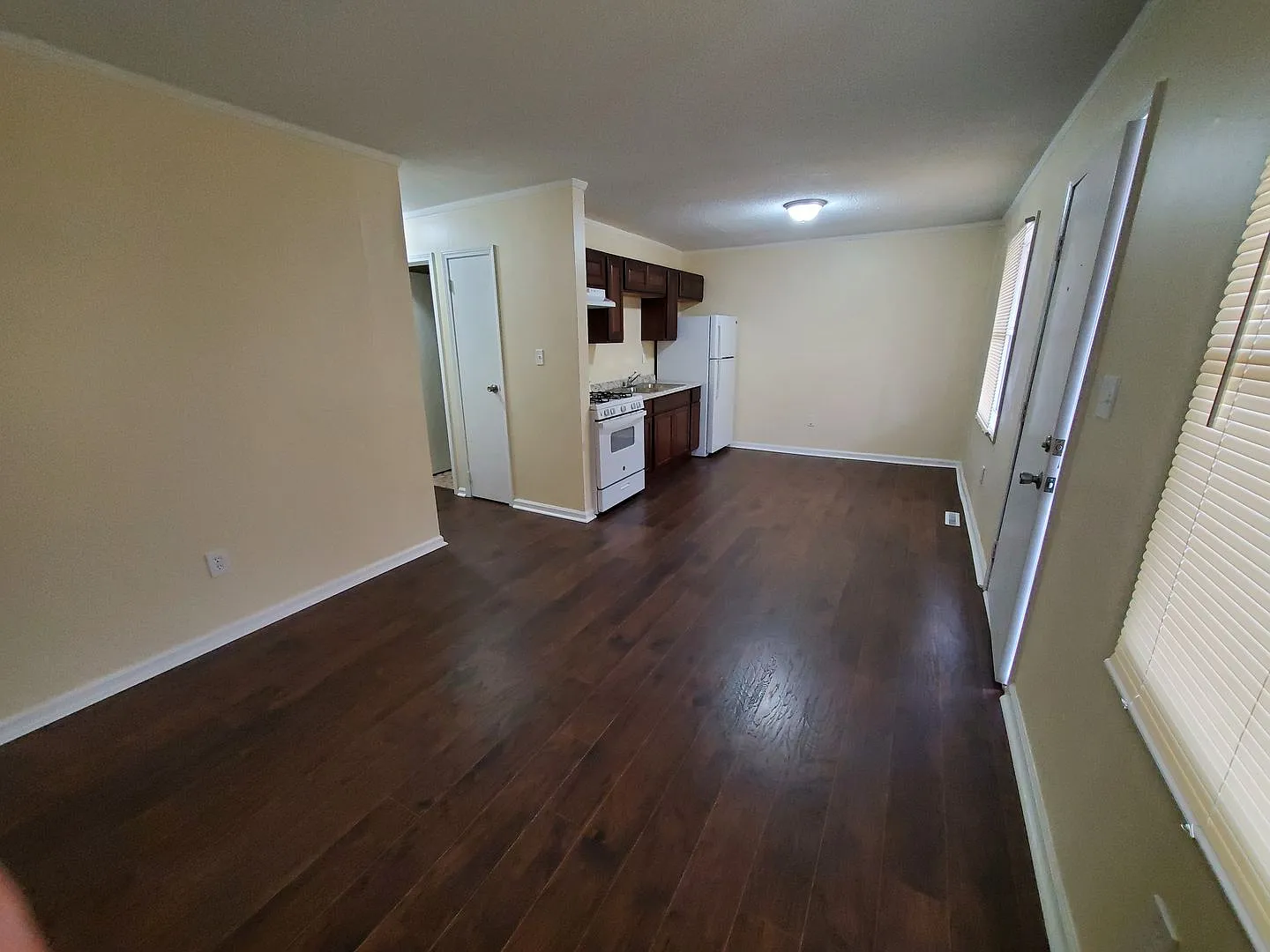 Madison Village Maplewood — Photo 1