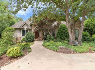 9 Crown Ridge Rd, Travelers Rest, SC 29690