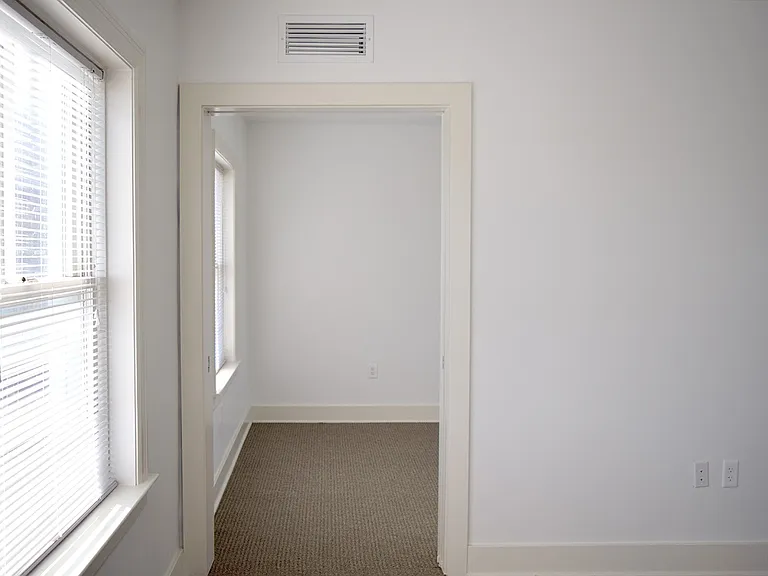 Clyde Manor — Photo 247